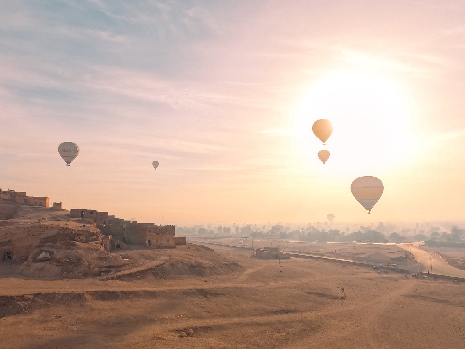 hot-air-balloon-egypt